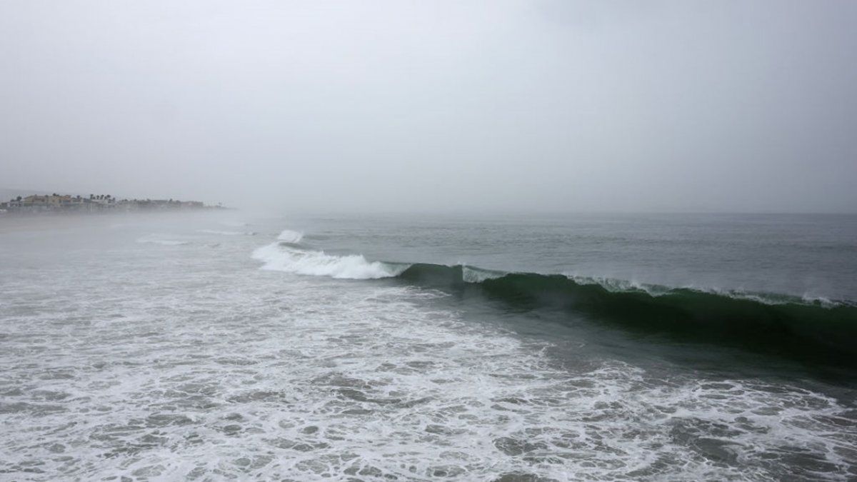 Hurricane Hilary approaches the US and meteorologists warn of catastrophic flooding