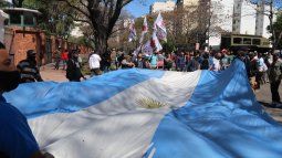 banderazo opositor repitio agenda: reforma y cuarentena
