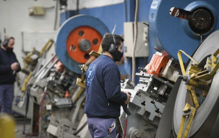 la industria crecio el 8,7% (mejor febrero en 6 anos)