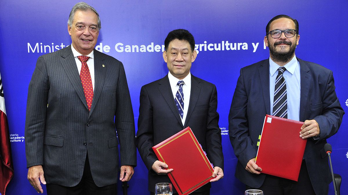 Mattos received Chinese authorities seeking to expand agricultural exports