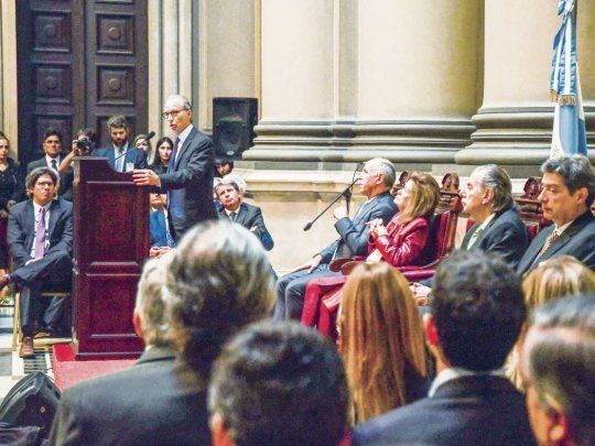 Debut. Carlos Rosenkrantz dio el discurso de apertura del año judicial con un fuerte mensaje autocrítico para el Poder Judicial, pero hubo reclamos por la ausencia de énfasis en la independencia de los magistrados.&nbsp;