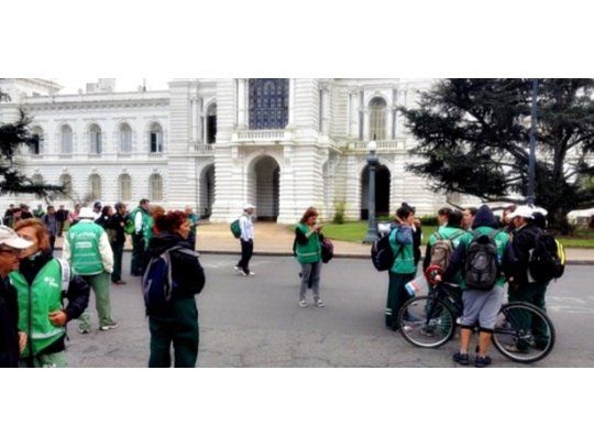 Más de 4500 contratos de empleados municipales fueron revisados en lo que va de enero