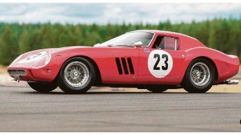 ámbito.com | récord. Una Ferrari 250 GTO de 1962 se remató en Sotheby´s por u$s48,4 millones el sábado pasado.
