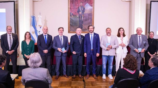 Cafiero Malvinas.jpg