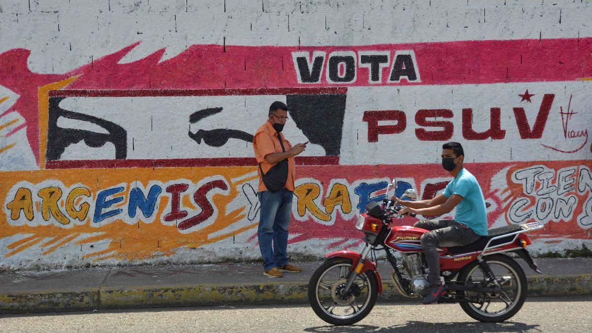 Chávez’s brother resigned as governor due to the repetition of elections