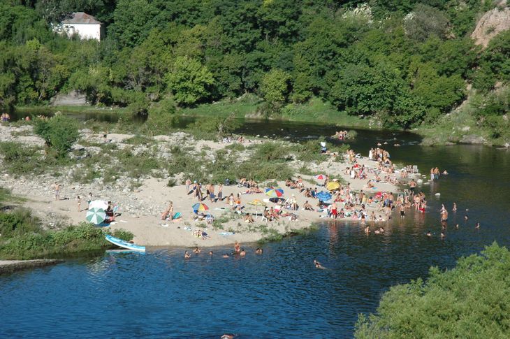 Cosquín no solo atrae por el Festival de Folklore, también la naturaleza y valores actractivos captan la demanda Cosquín no solo atrae por el Festival de Folklore, también la naturaleza y valores actractivos captan la demanda