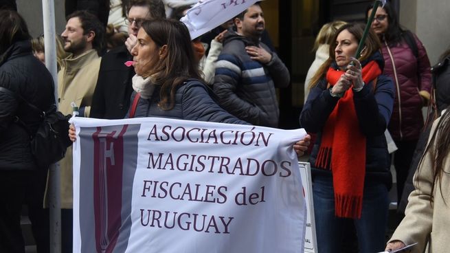 Los jueces paran por primera vez en Uruguay, en reclamo de un mayor presupuesto.