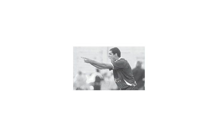 ámbito.com | José Sand, el goleador e ícono de Lanús. Ante Vélez convirtió el segundo gol y está al tope de la tabla de goleadores.