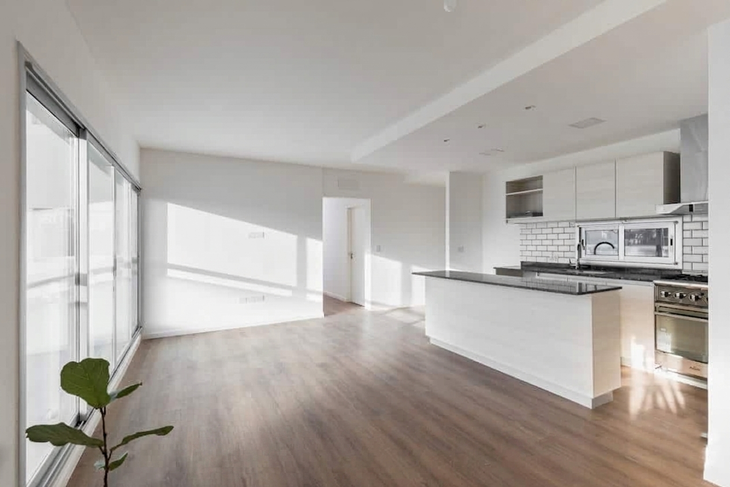 Por los altos valores, en la mayoría de los barrios porteños es más accesible en lo económico comprar un departamento a estrenar que uno en pozo Por los altos valores, en la mayoría de los barrios porteños es más accesible en lo económico comprar un departamento a estrenar que uno en pozo