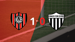 con un solo tanto, chacarita derroto a chaco for ever en el estadio chacarita juniors