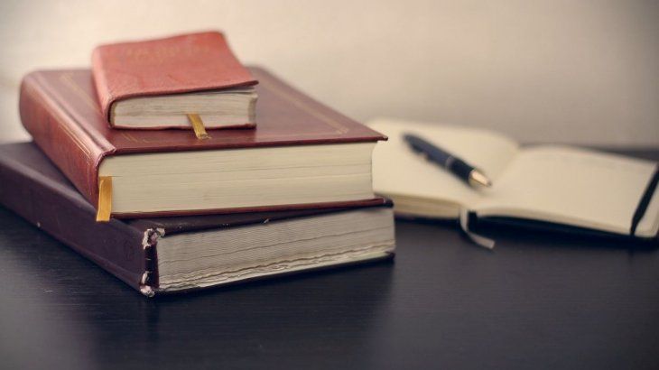 If you know Italian and you like literature, with this contest you can win 1,000 euros