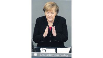 La canciller de Alemania, Angela Merkel, aseguró ayer que ningún país europeo será abandonado a su suerte en la actual crisis financiera. Sin embargo, llega con condiciones a la cumbre de hoy.