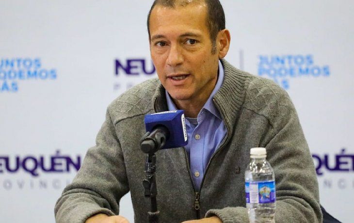 El gobernador de Neuquén Omar Gutiérrez dio positivo en coronavirus.