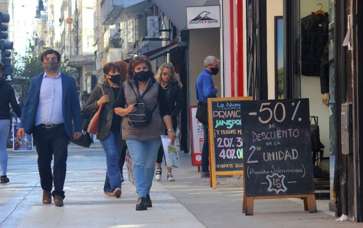 ámbito.com | Calle-Florida-Promociones-Consumo-Peatonal-Comercios-Textil