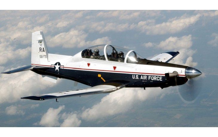 ámbito.com | Brasil, molesto por selección de avión de EE.UU. para entrenar a la Fuerza Aérea
