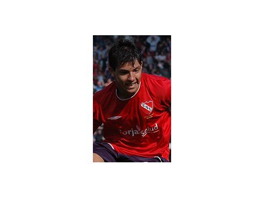 Agüero quiere retirarse con la camiseta de Independiente.