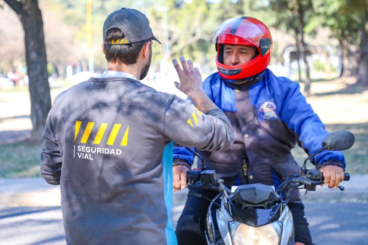 la obtención de la matrícula se convierte en una exigencia obligatoria para quienes tengan la responsabilidad de enseñar o evaluar la conducción de motos la obtención de la matrícula se convierte en una exigencia obligatoria para quienes tengan la responsabilidad de enseñar o evaluar la conducción de motos