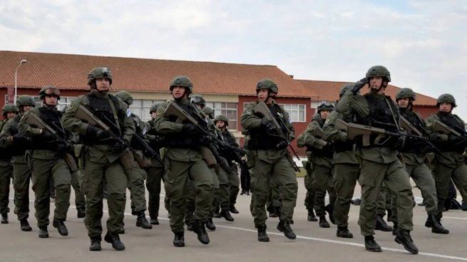 Personal de las FFAA y de seguridad recibirán un refuerzo en sus salarios.&nbsp;