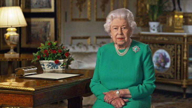 La reina Isabel tiene coronavirus.