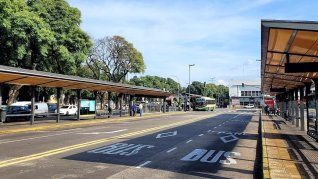 La UTA espera la regularización de los salarios para levantar el paro. La UTA espera la regularización de los salarios para levantar el paro.