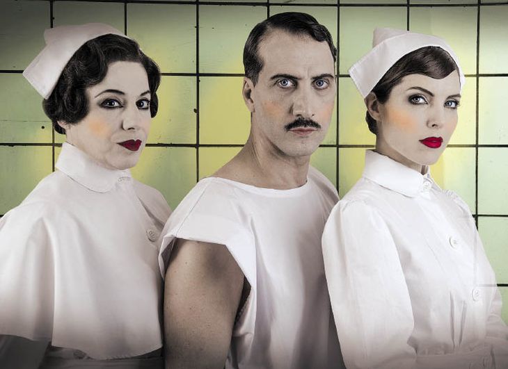 Elsa tiro. Alejandra Radano, Luciano Cáceres y Josefina Scaglione en la obra de Gonzalo Demaría.