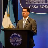 El vocero presidencial, Adrián Ravier, defendió el rumbo económico del Gobierno durante una conferencia de prensa en Casa Rosada.