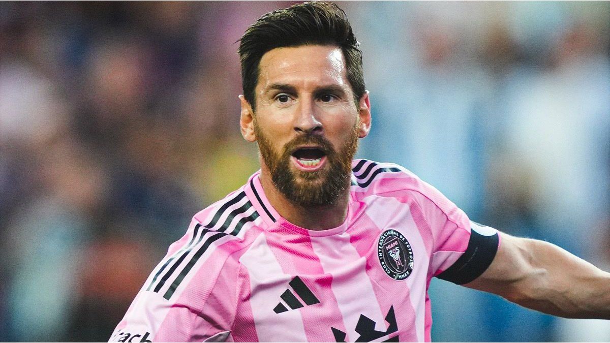 Look at the two goals that Lionel Messi scored last night at the New England Revolution