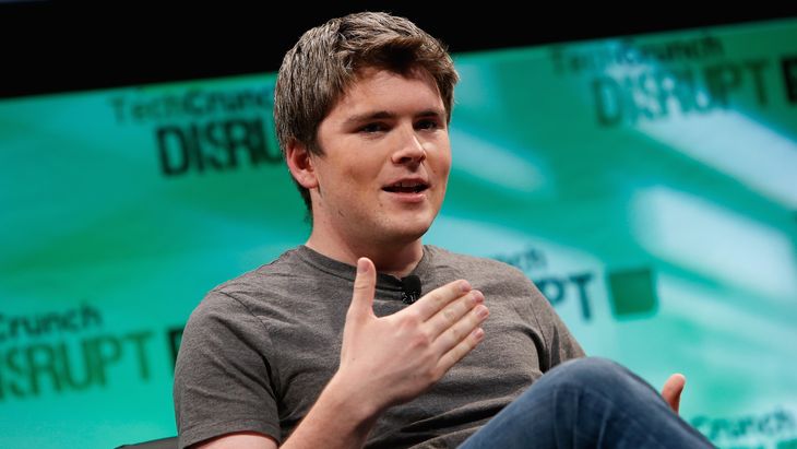 El empresario que de joven ya tenía una gran fortuna y hoy cuanta con una empresa con la que genera millones de dolares El empresario que de joven ya tenía una gran fortuna y hoy cuanta con una empresa con la que genera millones de dolares