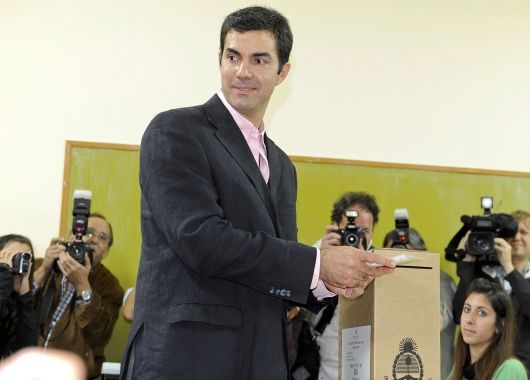Salta: El peronista Juan Manuel Urtubey logró la reeleción por un amplio margen el 10 de abril.