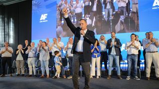 Álvaro Delgado aseguró que no subirá los impuestos en su eventual presidencia de Uruguay.