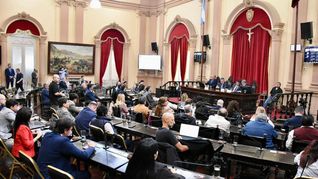 La cámara de Diputados de Salta será este martes el escenario de un debate sobre la reforma de la ley electoral. La cámara de Diputados de Salta será este martes el escenario de un debate sobre la reforma de la ley electoral.