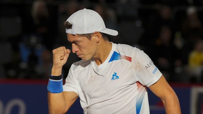 Báez es el jugador con más victorias en polvo de ladrillo del año.