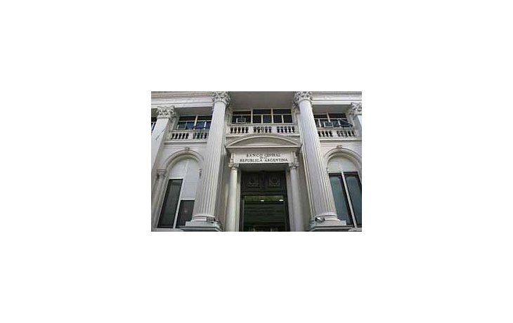 Los tres nuevos directores del Banco Central permanecerán en sus cargos hasta el 27 de abril de 2021.