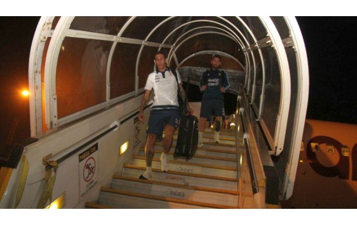 Argentina entrenó en Ezeiza y viajó a Ecuador.