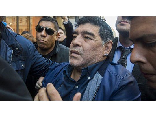 Maradona es uno de los candidatos para dirigir a Bolivia.