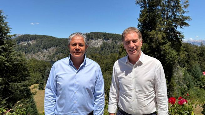 Rolando Figueroa y Diego Santilli se reunieron en Villa la Angostura, Neuquén.
