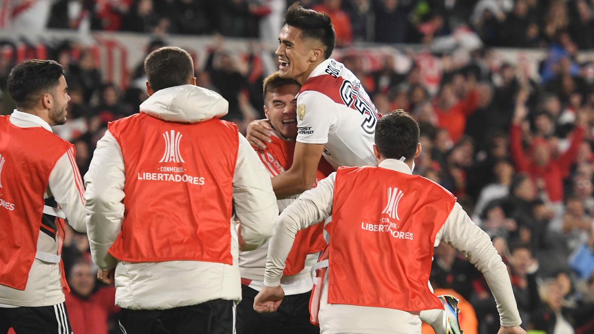 River thrashed in a vibrant game and added its first victory in the Libertadores