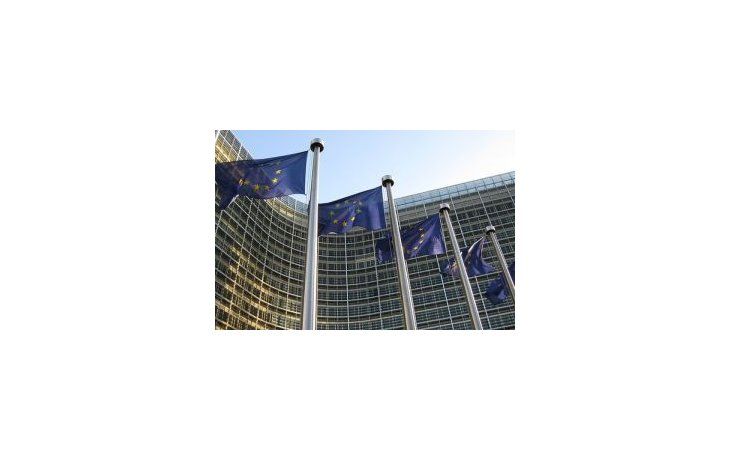 La UE sale oficialmente de la deflación (por poco)