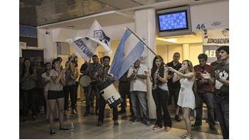 Los trabajadores protestaron en Aeroparque.