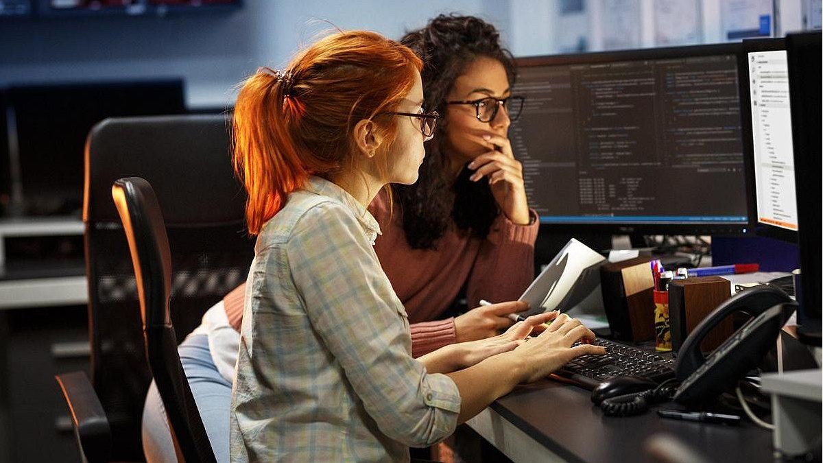Gender gap: women continue to be a minority in technology