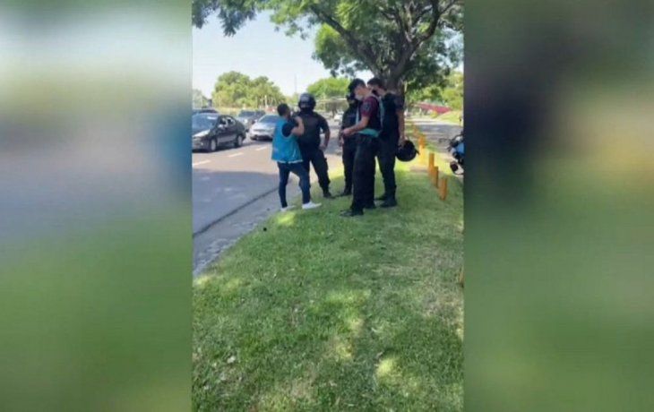 Fabán De Sousa fue perseguido y demorado por policías de civil de la ciudad de Buenos Aires.