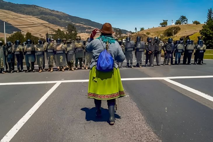 Conaie denounced the use of real bullets and dynamite, in addition to internet cuts and cell phone to silence complaints.