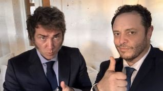 El presidente Milei junto al exfuncionario y colega, Demian Reidel. El presidente Milei junto al exfuncionario y colega, Demian Reidel.