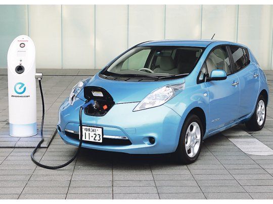 Para el 2030, Nissan apunta a lograr paridad de costos entre los autos eléctricos y los de combustión.&nbsp;