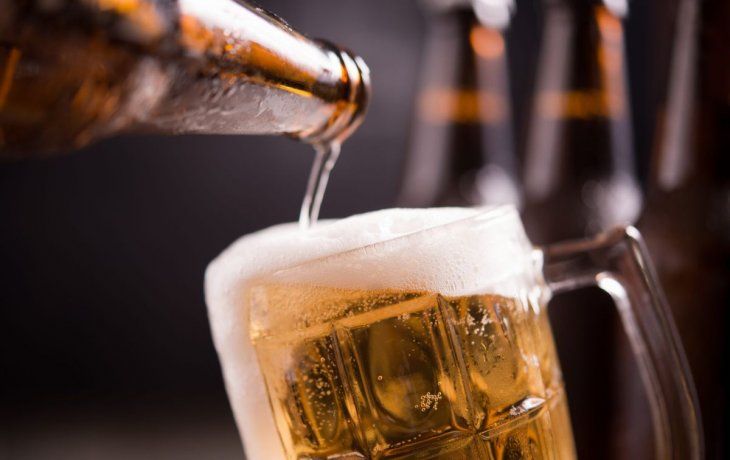 Cerveza.