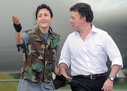 Le agradezco al presidente Uribe que haya tomado el riesgo de hacer el rescate (foto 7)