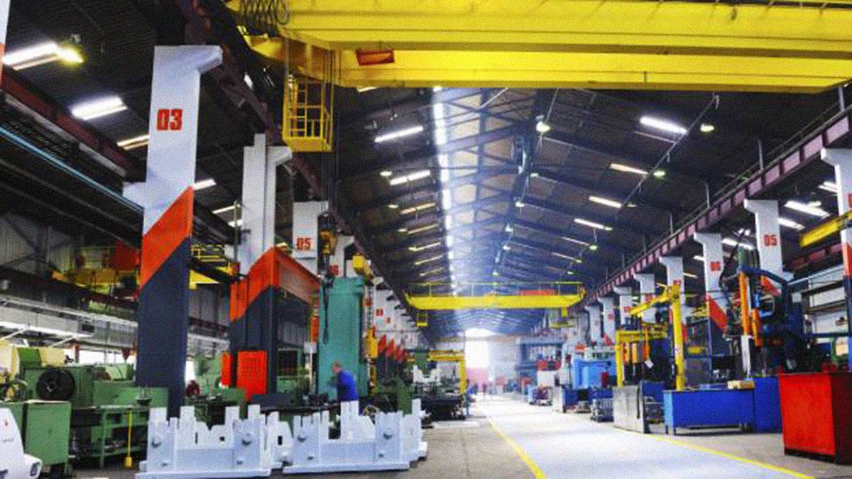 The volume of industrial production fell 2.8% in the first quarter