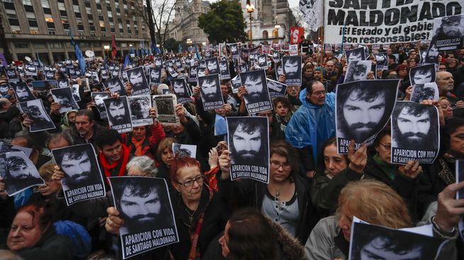 Movilización para pedir justicia por la muerte de Santiago Maldonado.