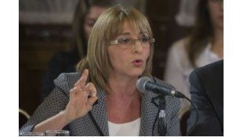Alejandra Gils Carbó.