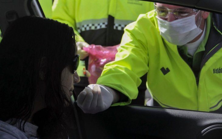 A los viajantes que provengan de AMBA se les realizará test de olfato en algunos municipios del interior.